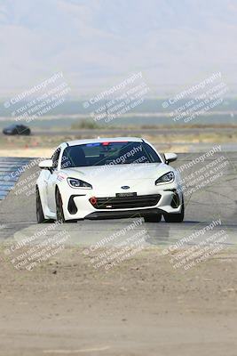 media/Sep-15-2024-Speed Ventures (Sun) [[7a54f7ed2f]]/Yellow Group/Session 1 (Outside Grapevine)/